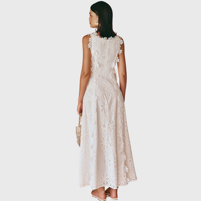Elva - Lang kjole med broderede blomsterkanter